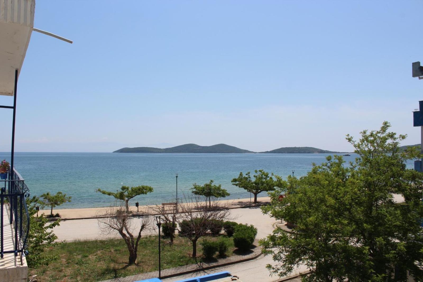 Analev Apartment Néa Péramos Dış mekan fotoğraf